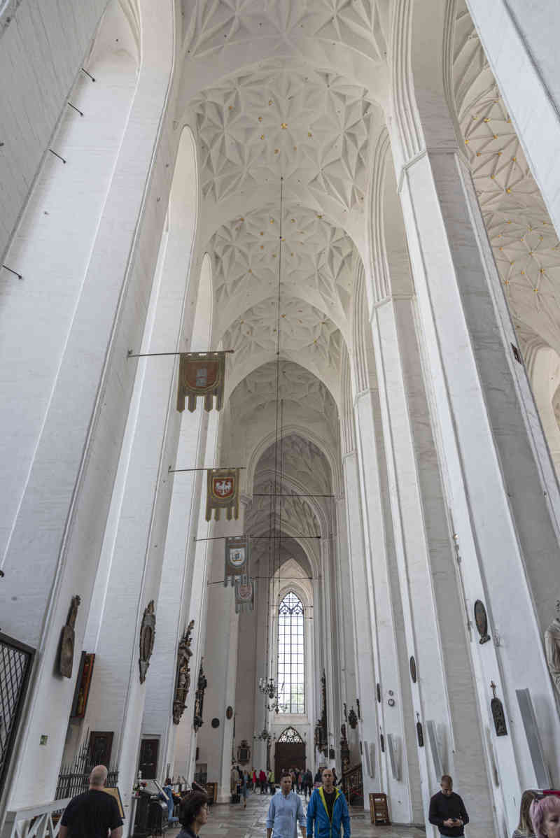 Polonia - Gdansk 043 - basílica de Santa Maria.jpg